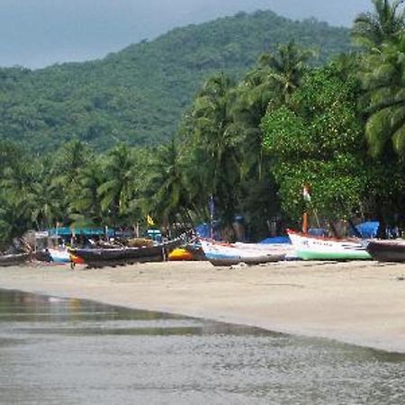 Over The Moon Beach Resorts Palolem Exterior foto